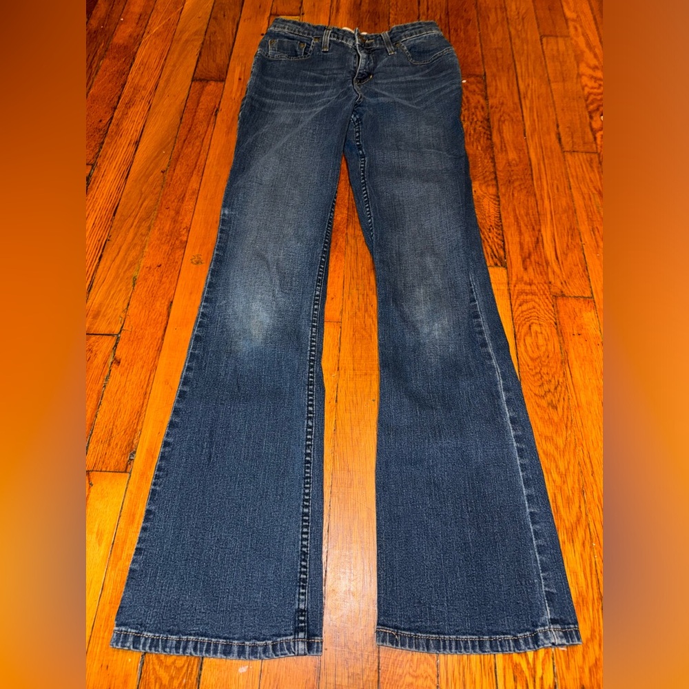 Misses Signature Levi's at waist Bootcut Size 6